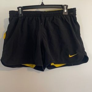 🍁5 for $20 - Live strong Nike  shorts